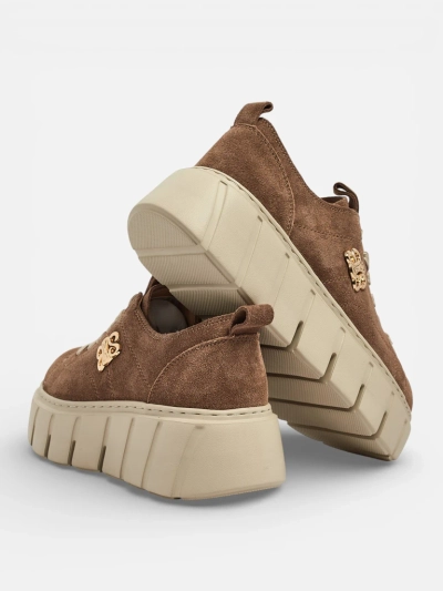 Naiste naturaalsest nahast sportlikud tossud Renos