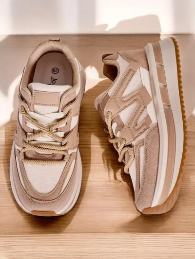 Спортивные кроссовки на платформе для женщин Royalfashion Eviger