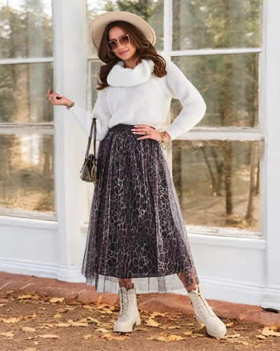 Royalfashion Patterned women's midi skirt with tulle