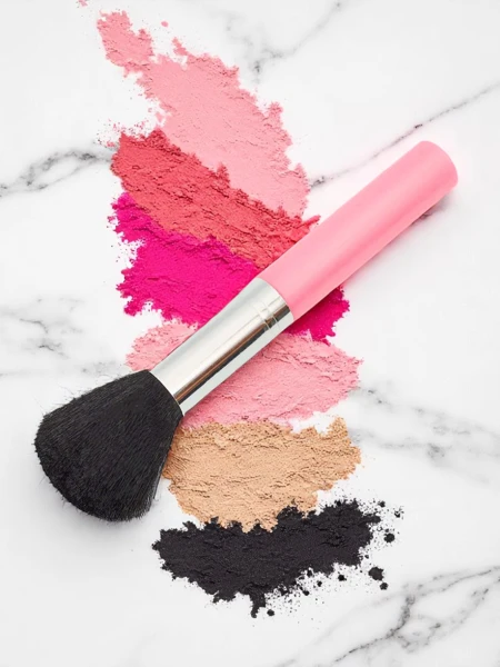 Puudripealekandmise pintsel