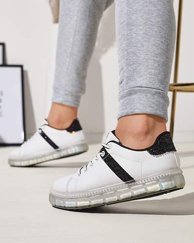 Valged naiste spordijalatsid musta sisekattega Asxa- Footwear