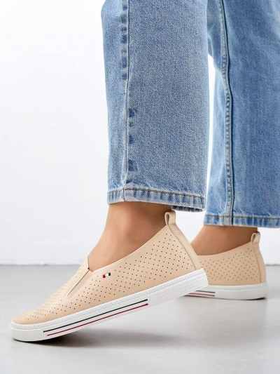 Royalfashion Perforeeritud naiste slip-on kingad Vielles