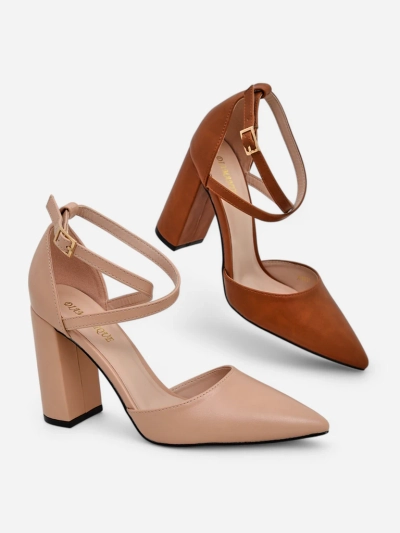 Royalfashion Women's pumps with crisscross straps Eurolias