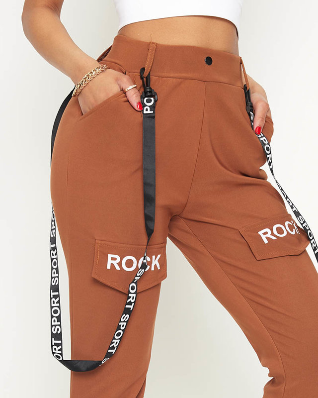 Women's cargo trousers with camel-colored suspenders - Clothing
