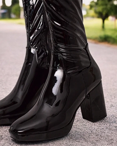 Royalfashion Women's lacquered over-the-knee Gerisi boots