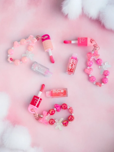 Lip gloss for children with bracelet Strawberry