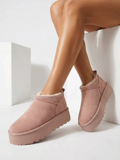 Royalfashion Naiste lühikesed saapad a'la lumesaapad Ozozi