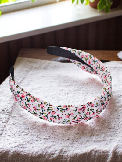 Royalfashion Hairband with a bow in flower pattern Lilia