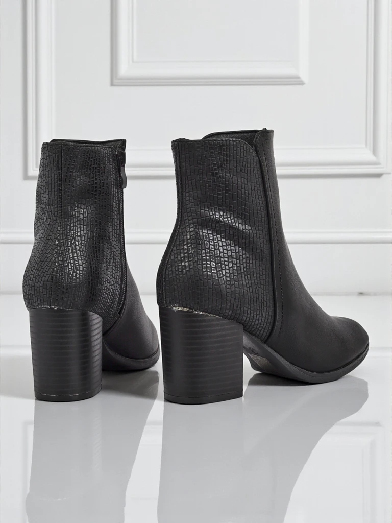 Royalfashion Women's ankle boots on a post Abinom