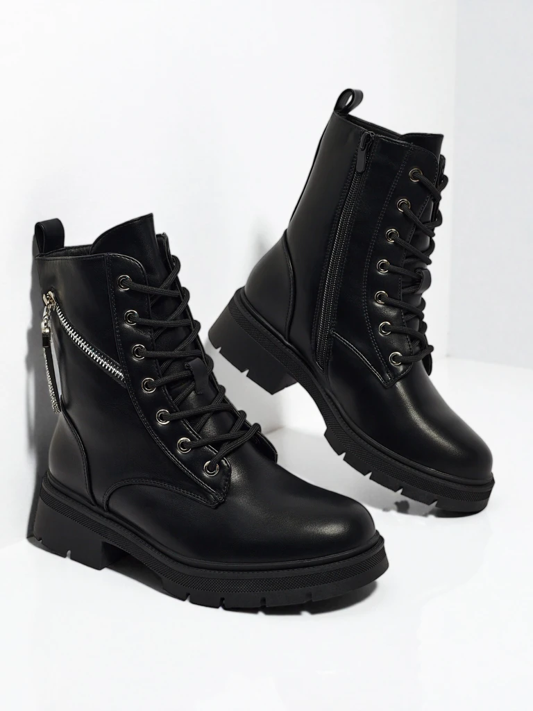 Venus Women's Ankle Boots Black Leather Elegant for Autumn