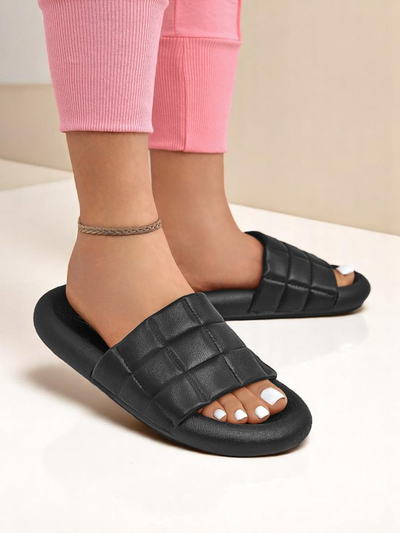 Royalfashion Women's Flat Quilt Walk Flip-Flops