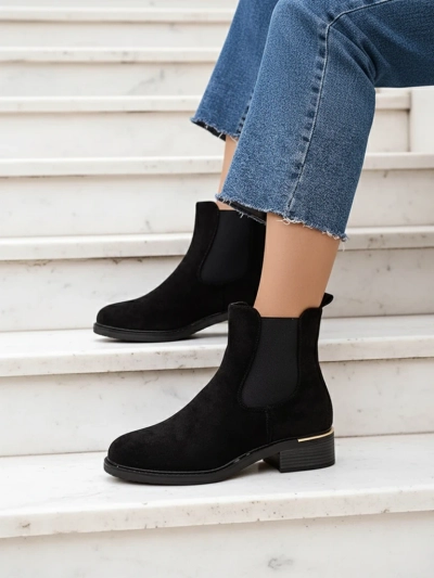 Royalfashion Kvinnurslipi á stígvø