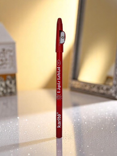 Lip pencil with sharpener in the shade 'In the Flesh'