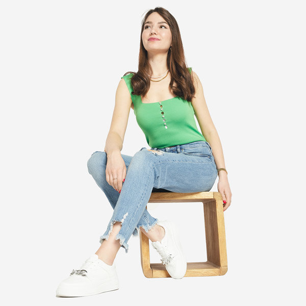 Зеленый топ с цирконами