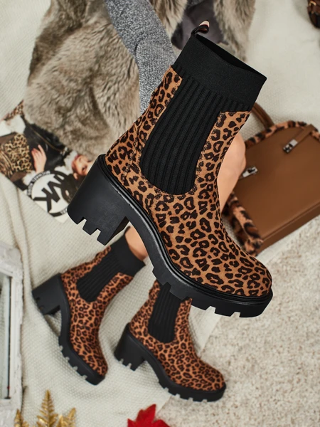 Mustrilised naiste poolsaapad plokk-kontsaga, valmistatud öko-seemisnahast Anthere