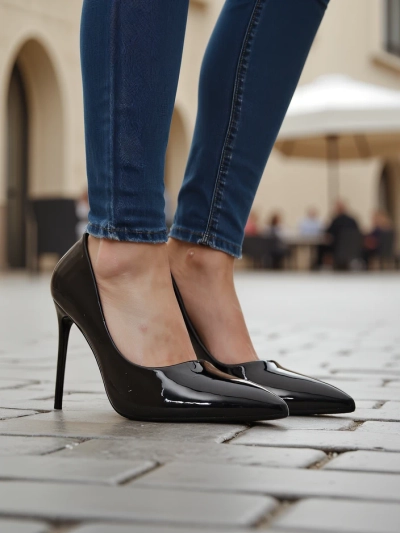 Royalfashion Naiste klassikalised terava ninaga stilettod Dofenis