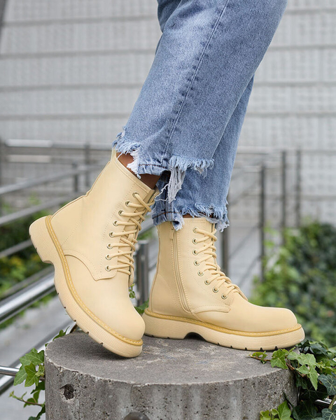 Royalfashion Matte beež naiste saapad Kucillo