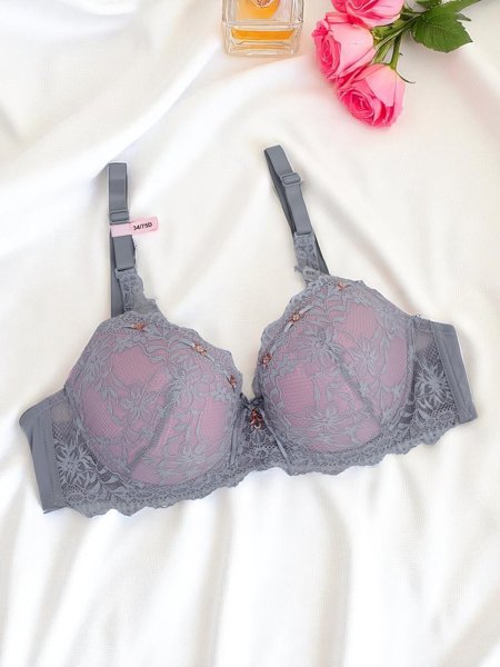 Royalfashion Naiste polsterdatud pitsrinnahoidja Delicate Grace