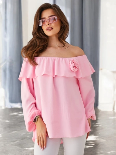 Royalfashion Naiste õlgadelt avatud bluus volangidega ja lilledega