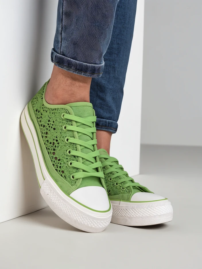 Royalfashion Women's perforated sneakers Nizzet