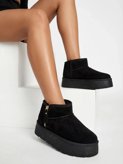 Royalfashion Women's platform snow boots a'la Delgadi
