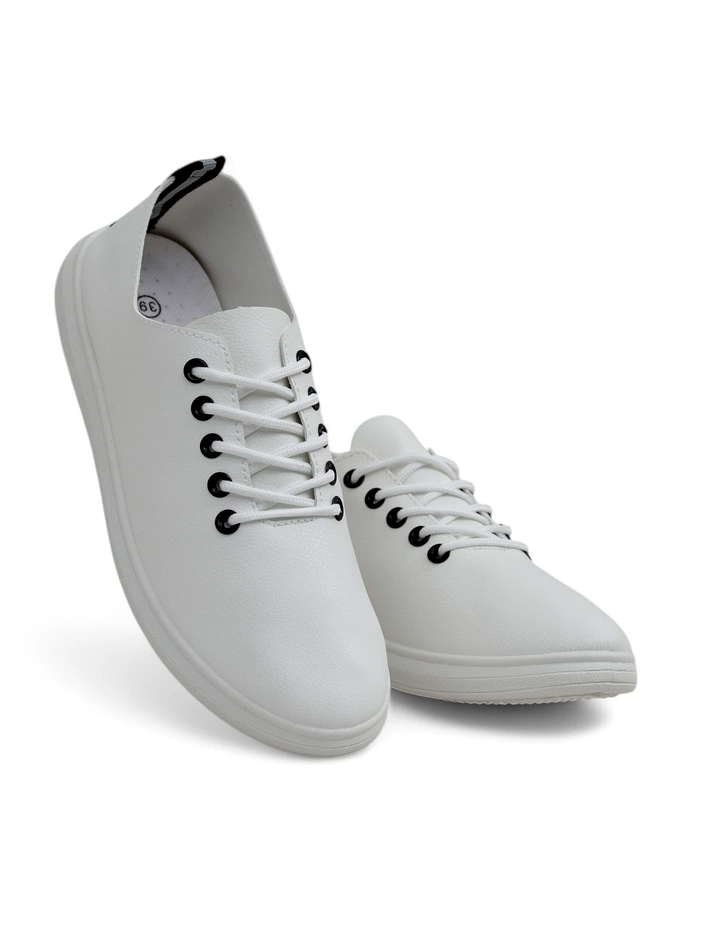 Royalfashion Naiste aetud tossud Tareb