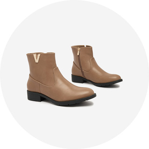 brown || light brown