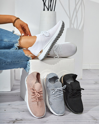 Женские кроссовки Mistrale черного цвета на плоской подошве