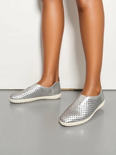 Royalfashion Women's perforated loafers Gofielle