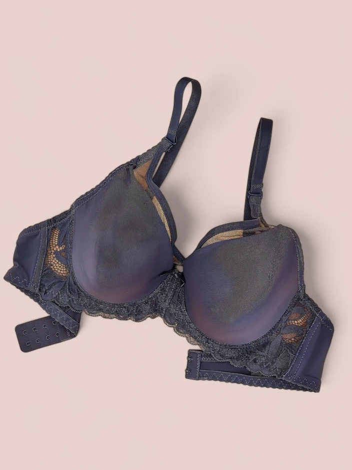 Royalfashion Women's padded bra with mesh