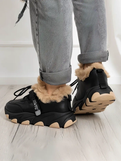 Black women's sports sneakers with fur Nonua- Footwear