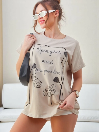 Royalfashion Women's cotton t-shirt with an interesting print