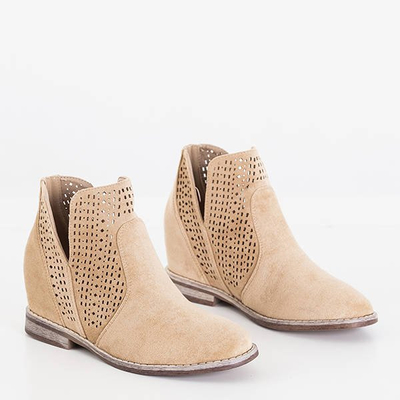 Светло-коричневые ботильоны на скрытой танкетке Besiks - Обувь