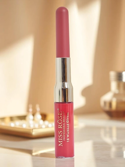 Liquid lipstick and lip liner 2-in-1 Russian Red