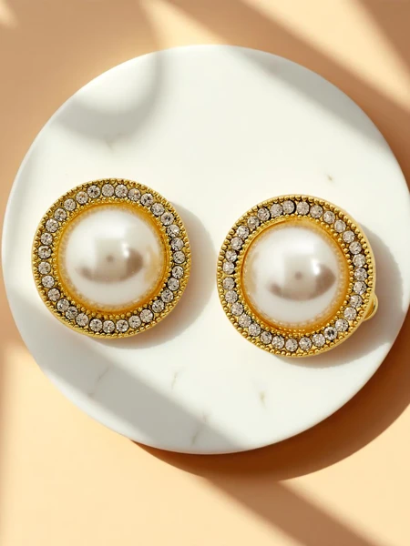 Royalfashion Naiste klipskõrvarõngad pärliga Aurelia Perla