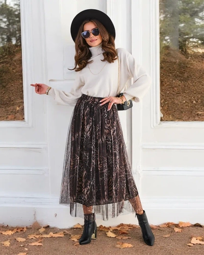 Royalfashion Women's patterned midi skirt with tulle