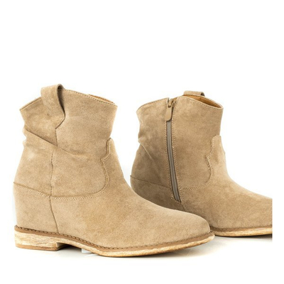 Cowboy boots on heels in beige Brunoki - Footwear