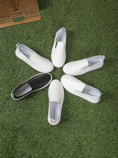 Royalfashion Women's perforated slip-on shoes Eppes