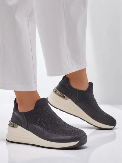 Женские спортивные слипоны Royalfashion с стразами Elera