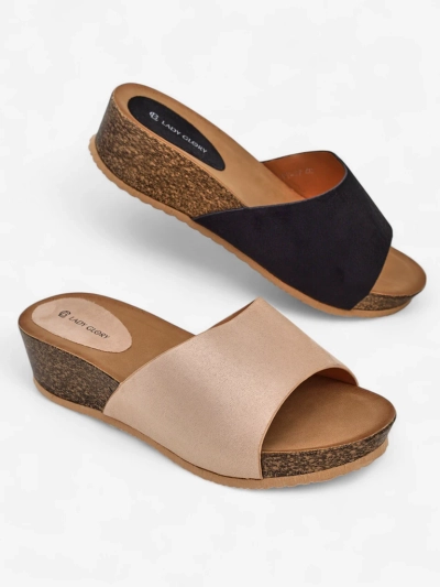 Royalfashion Women's sandals on a low wedge Maderas