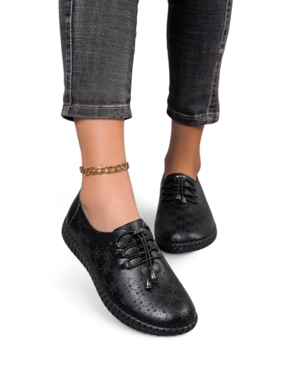 Royalfashion Women's Slip-On Aerated Shoes Goffies