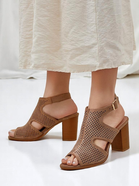 Royalfashion naiste perforeeritud plokk-kontsaga sandaalid Abetle