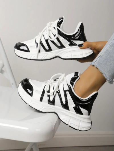 Спортивные кроссовки Royalfashion для женщин на толстой подошве Loness