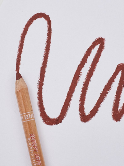 Lip crayon in the shade Spiked with Rum