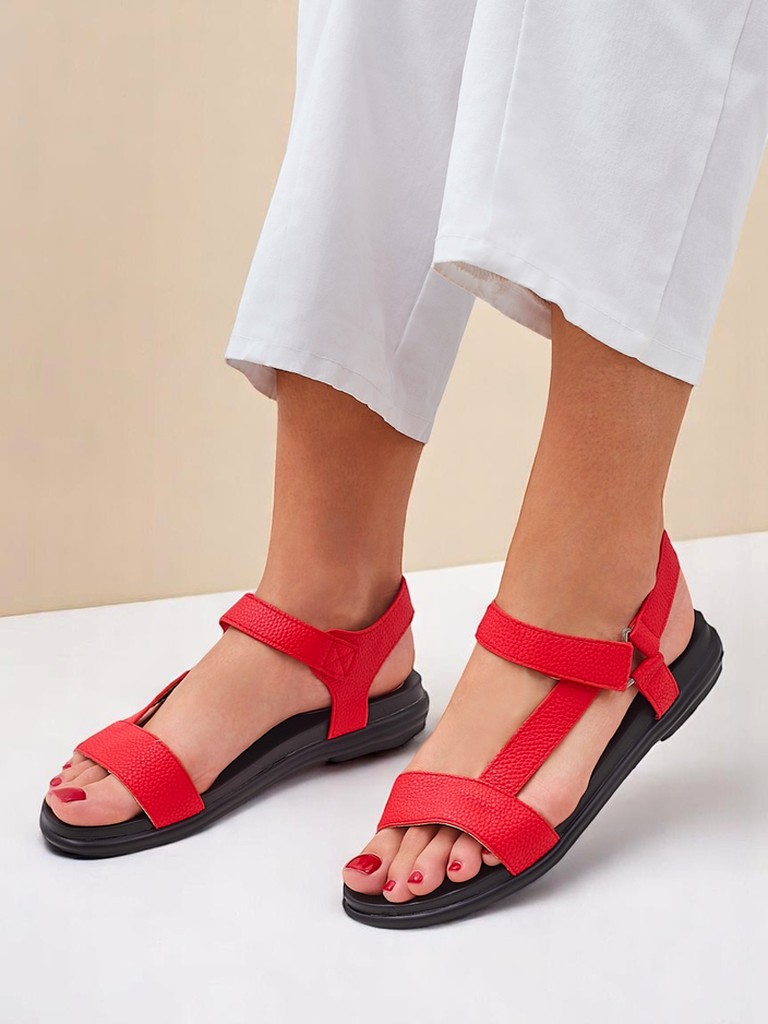 Royal Fashion Women's flat sandals Lillia