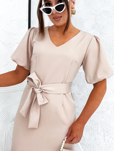 Royalfashion Naiste mini kleit puffi varrukatega ja V-kaelusega