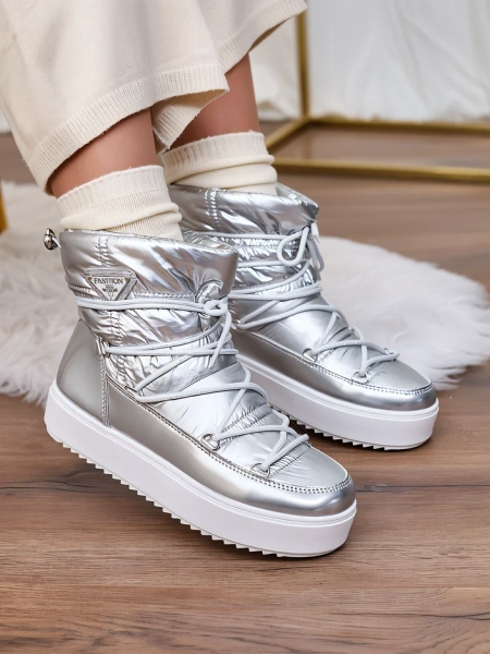 Royalfashion Naiste hõbedased Vevnose slip-on saapad a'la lumesaapad
