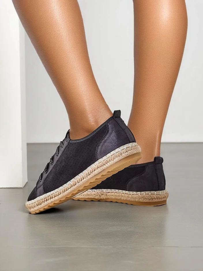 Royalfashion Женские кроссовки из эко-замши Nissta