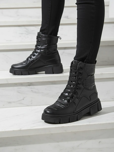 Lorenzo Classic Black Women's Shoes