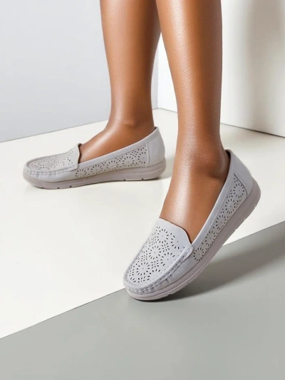 Royalfashion Women's perforated moccasins Besset